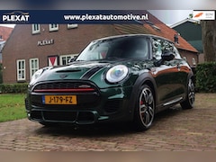 MINI John Cooper Works - 2.0 231PK Aut. | Britisch Racing Green | Sportstoelen | Uniek | JCW Uitlaat | Engelse Acht