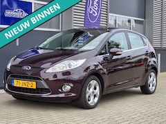 Ford Fiesta - 1.6 Ghia airco trekhaak bleutooth