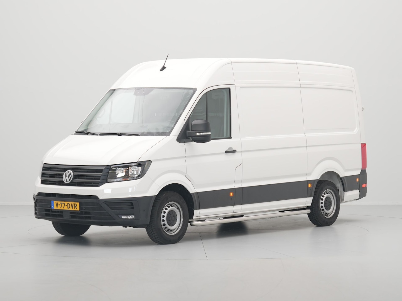 Volkswagen Crafter - 35 2.0 TDI L3H3 Highline EURO VI Trekhaak Betimmering App. Camera - AutoWereld.nl