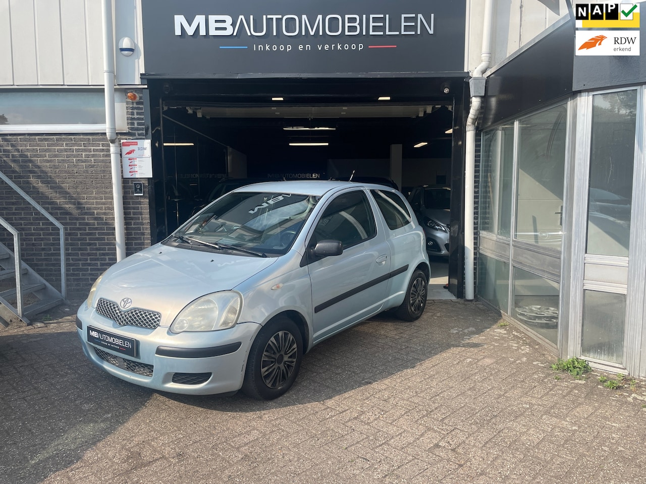 Toyota Yaris - 1.3 VVT-i Idols/Airco/Apk/Nap/Trekhaak/Nette Auto!! - AutoWereld.nl