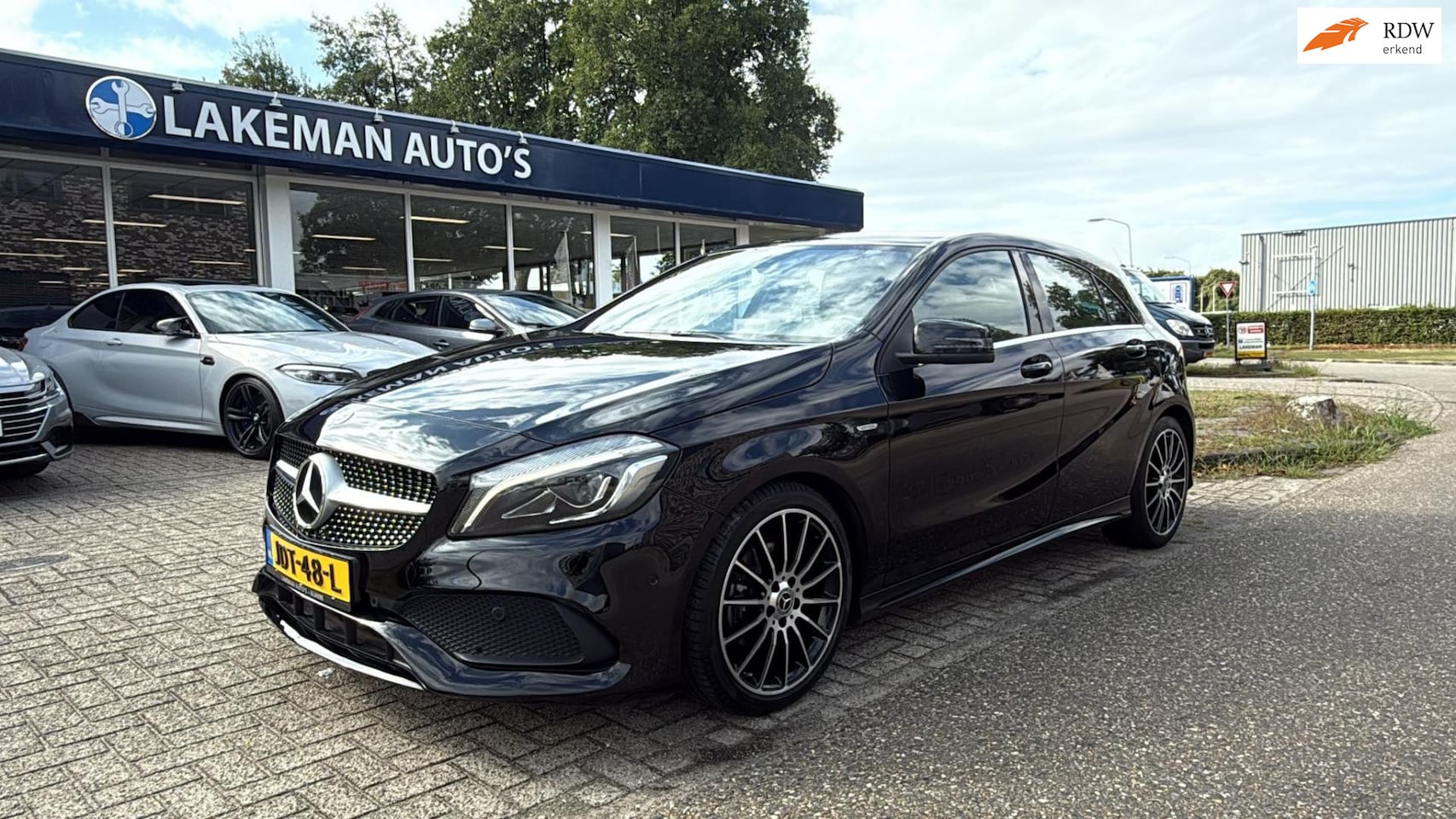 Mercedes-Benz A-klasse - 200 Edition AMG Blackline Xenon Navi Sport Huurkoop Inruil APK Garantie - AutoWereld.nl