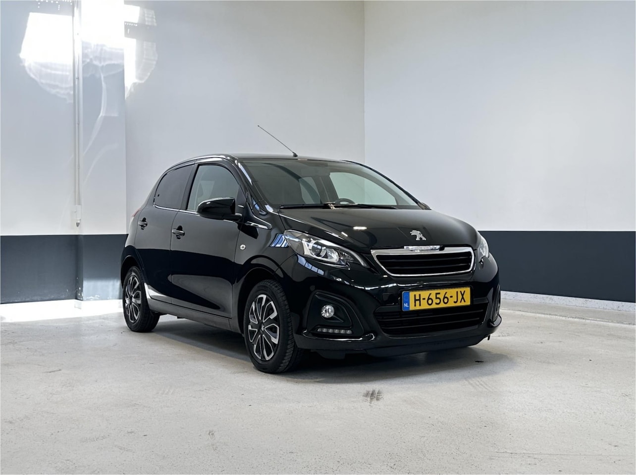Peugeot 108 - 1.0 e-VTi Active | NL | LED | 5-DRS | Bluetooth | Airco | CV | 2Eig| - AutoWereld.nl