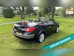 Renault Mégane coupé cabriolet - 2.0-16V Tech Line