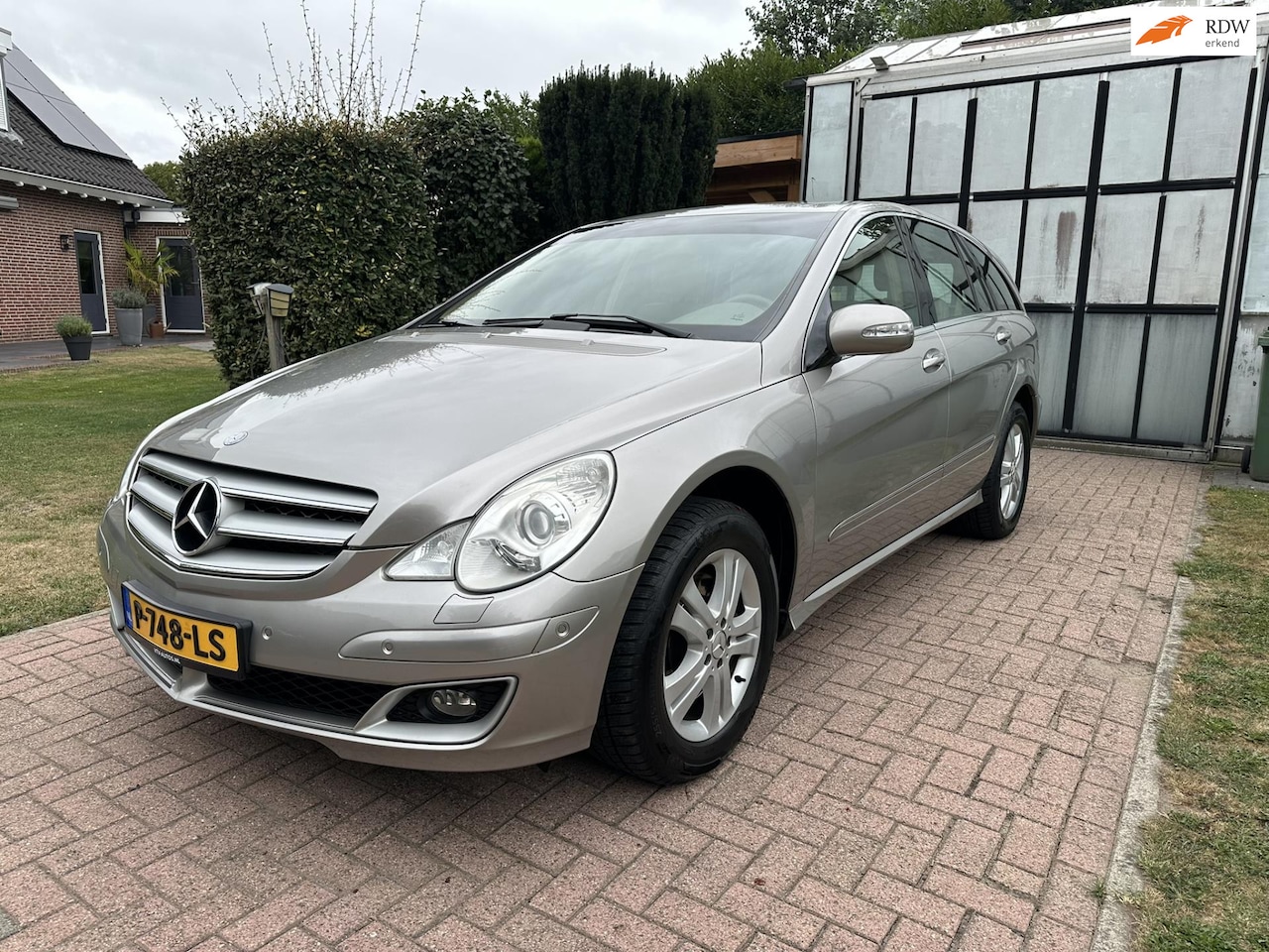 Mercedes-Benz R-klasse - 500 4-Matic 6-zitter Pano Leder Xenon - AutoWereld.nl