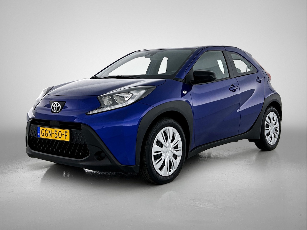 Toyota Aygo X - 1.0 VVT-i S-CVT Play | Dealeronderhouden | - AutoWereld.nl