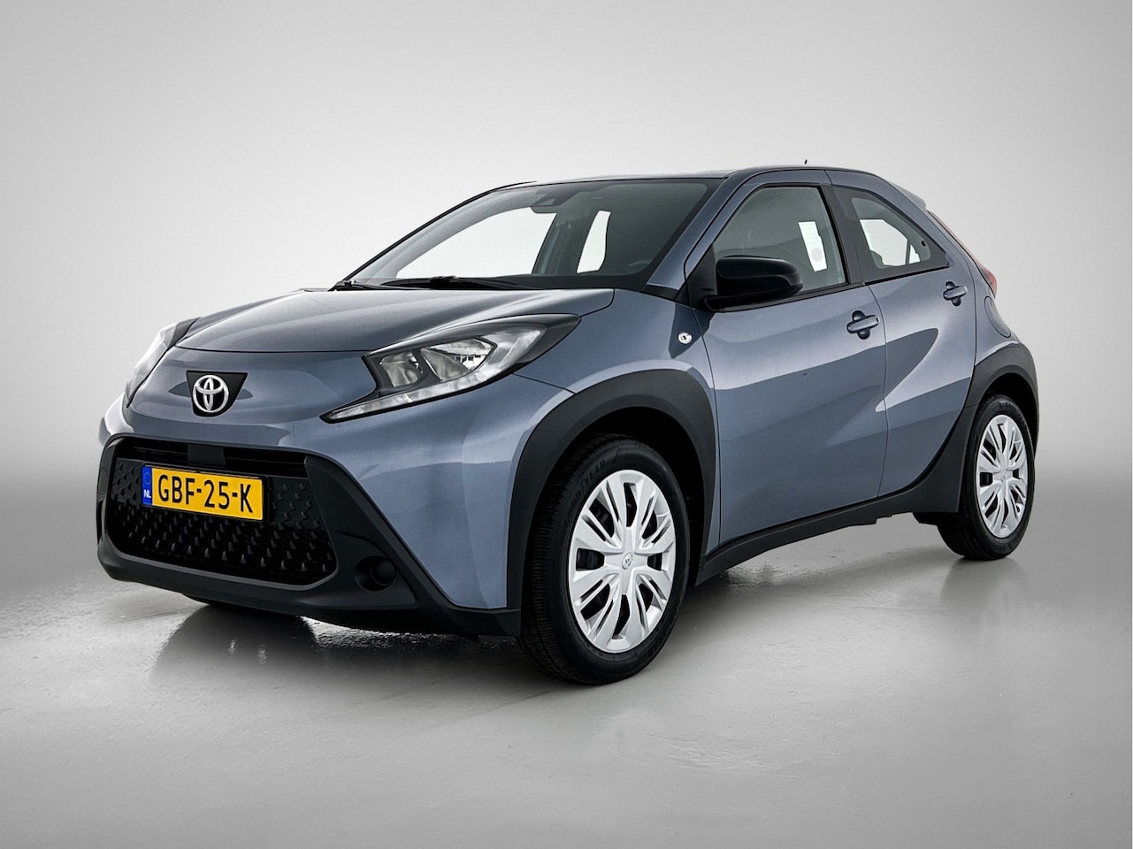 Toyota Aygo X - 1.0 VVT-i MT play 1.0 VVT-i MT Play - AutoWereld.nl