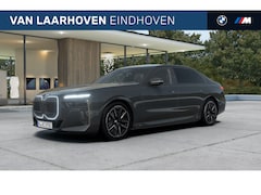 BMW 7-serie - 750e xDrive High Executive M Sport Automaat / Panoramadak Sky Lounge / Trekhaak / Bowers &