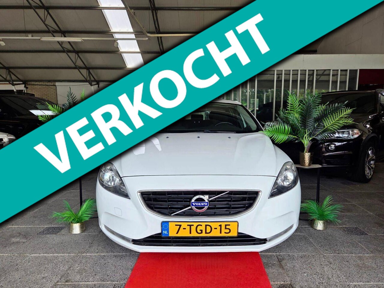 Volvo V40 - 1.6 D2 MANUAL KINETIC! 2013 - AutoWereld.nl