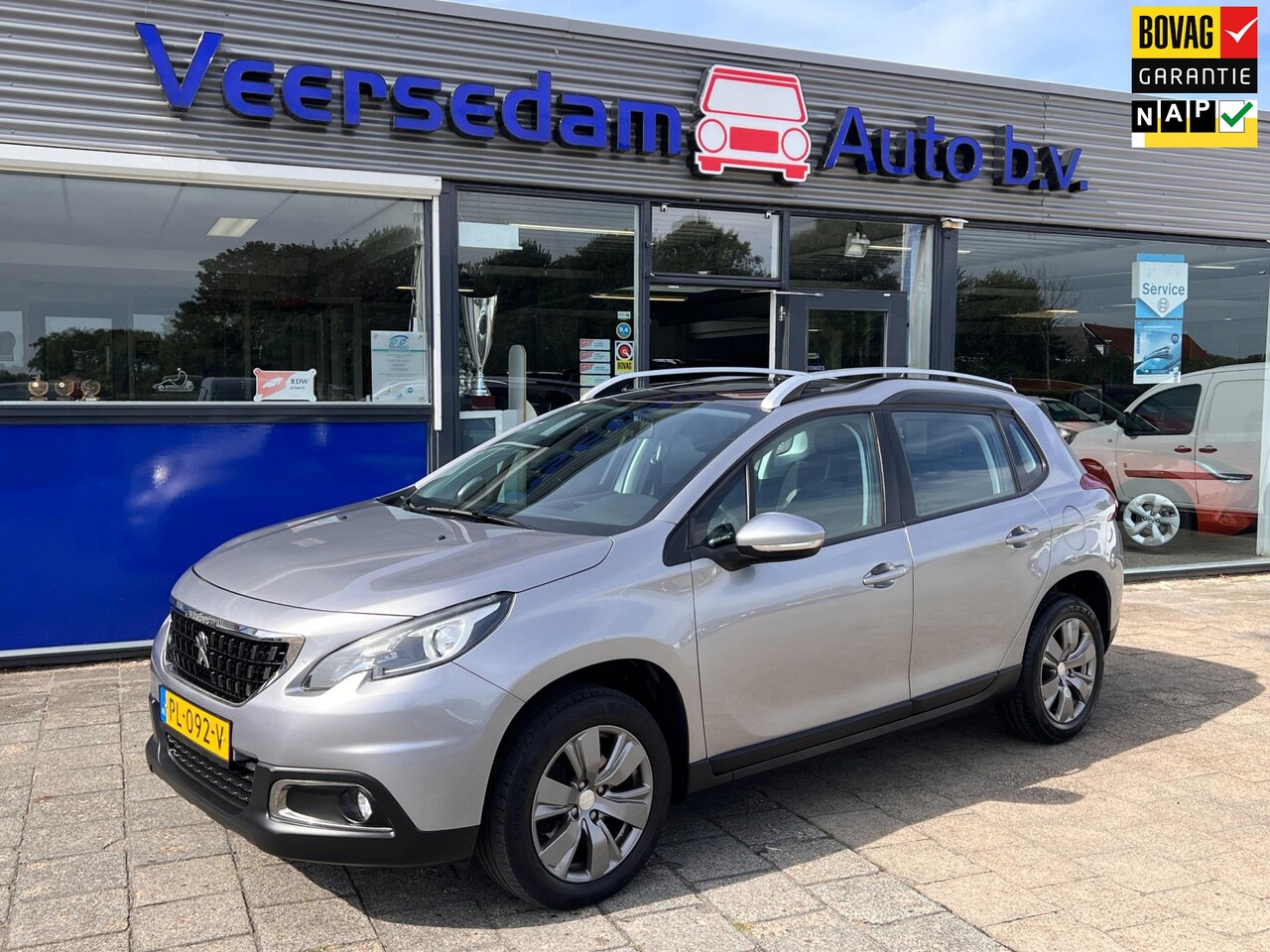 Peugeot 2008 - 1.2 PureTech Blue Lion 1.2 PureTech Blue Lion - AutoWereld.nl