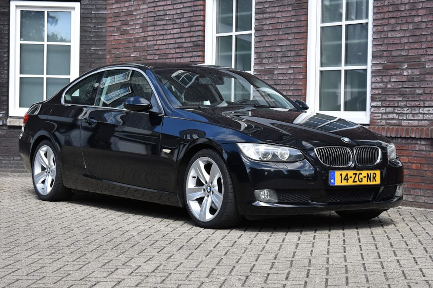 BMW 3-serie Coupé - 325 325i High Executive - Origineel Nederlands - Apple Carplay - AutoWereld.nl