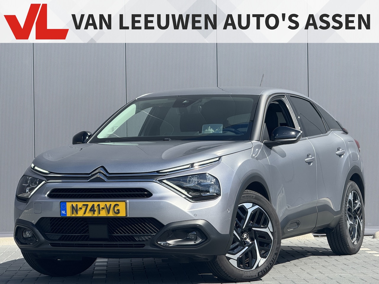 Citroën C4 - 1.2 Puretech Shine | Camera | Lane assist | Boekjes + 2 sleutels - AutoWereld.nl