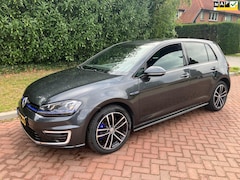 Volkswagen Golf - 1.4 TSI GTE perfect onderhouden mooie auto 17 inch