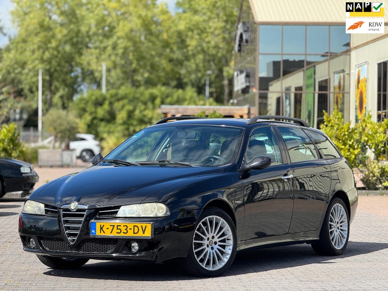 Alfa Romeo 156 Sportwagon - 2.0 JTS Impression | Climate Control | 17 inch | Leder sportstoelen | Cruise Control - AutoWereld.nl