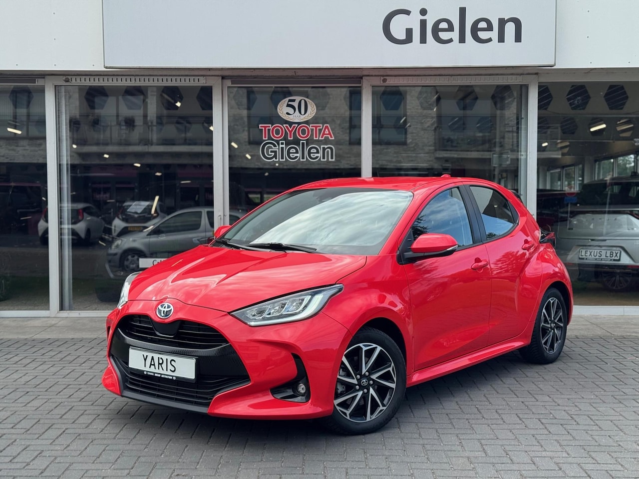 Toyota Yaris - 1.5 Hybrid Dynamic Plus | Stoelverwarming, 16 inch, Keyless, Apple Carplay/Android auto, C - AutoWereld.nl