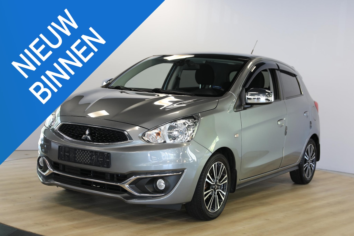 Mitsubishi Space Star - 1.2 Active | Navi | Stoelverwarming | Dealeronderhouden - AutoWereld.nl