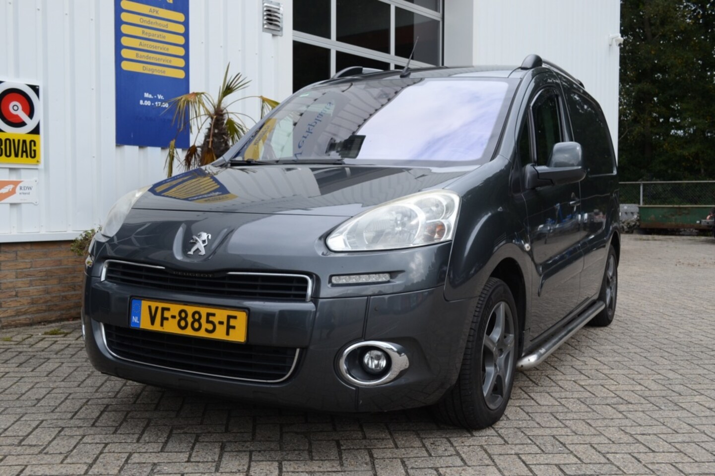 Peugeot Partner - 120 1.6eHDI L1XT Pr+ - AutoWereld.nl