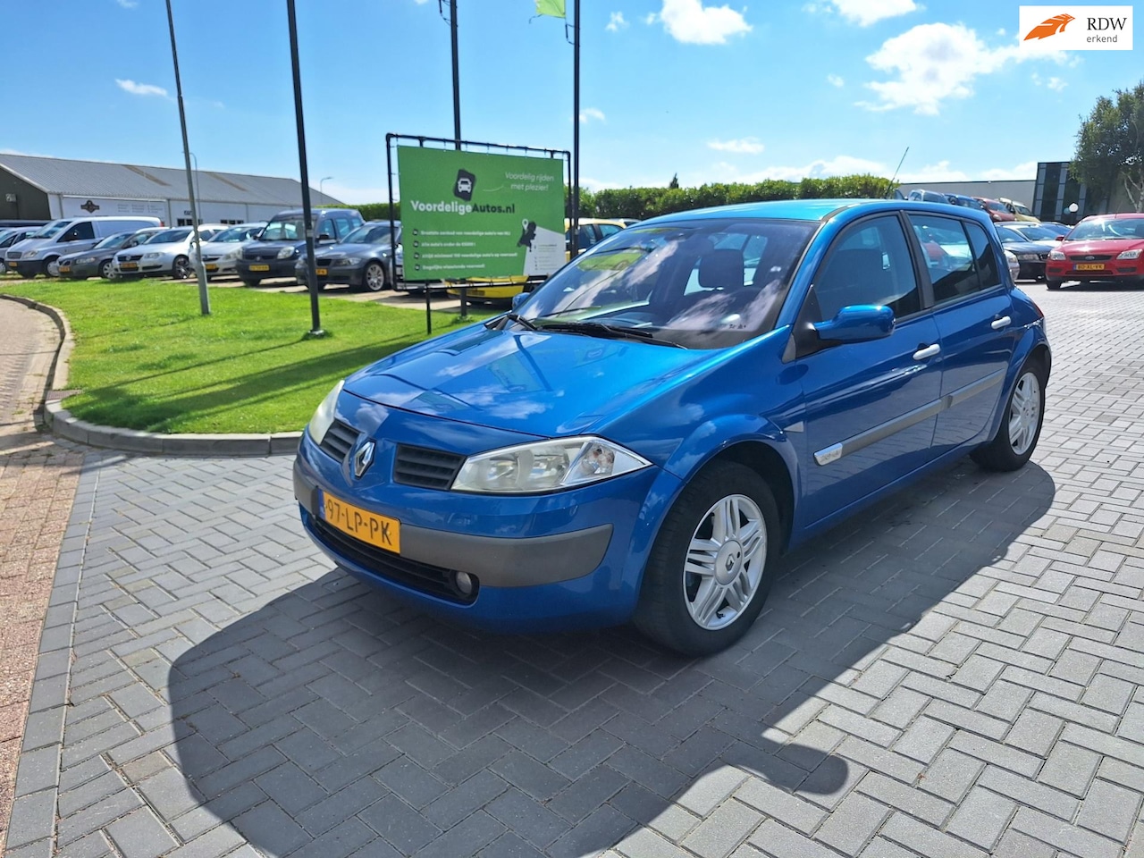 Renault Mégane - 2.0-16V Expression Luxe / 151.371 km / APK maart 2026 - AutoWereld.nl