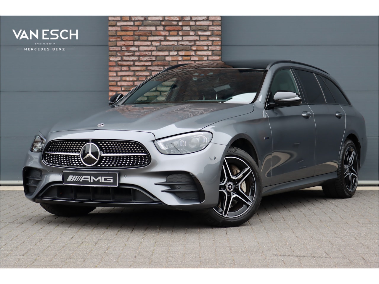 Mercedes-Benz E-klasse Estate - 300 de 4MATIC Premium+ AMG Line Aut9 | Panoramadak | Distronic+ | Memory | Burmester | Tre - AutoWereld.nl