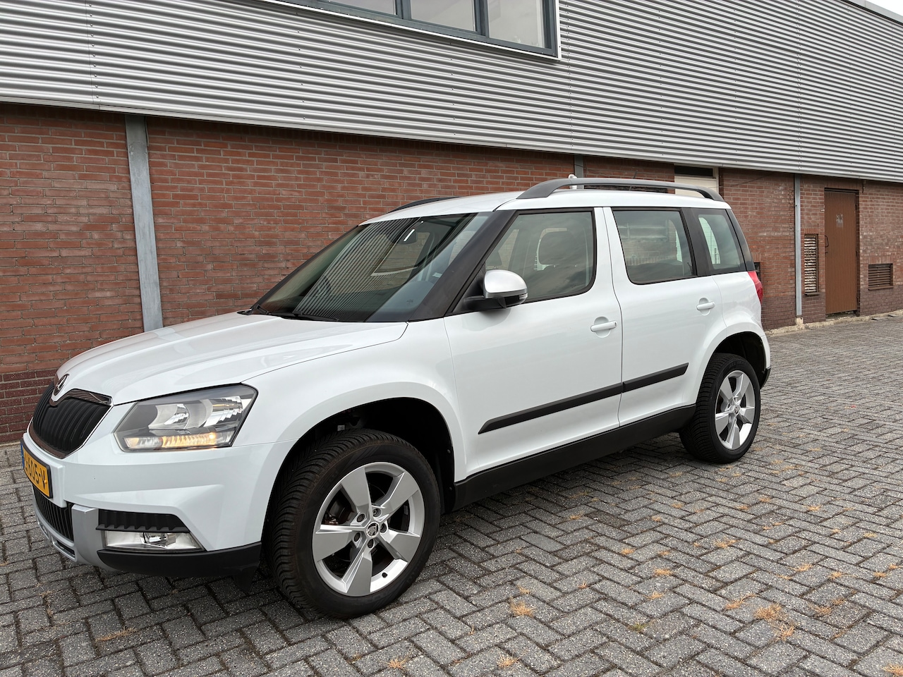 Skoda Yeti - 1.2 TSI Greentech JOY 6 bak Airco - AutoWereld.nl