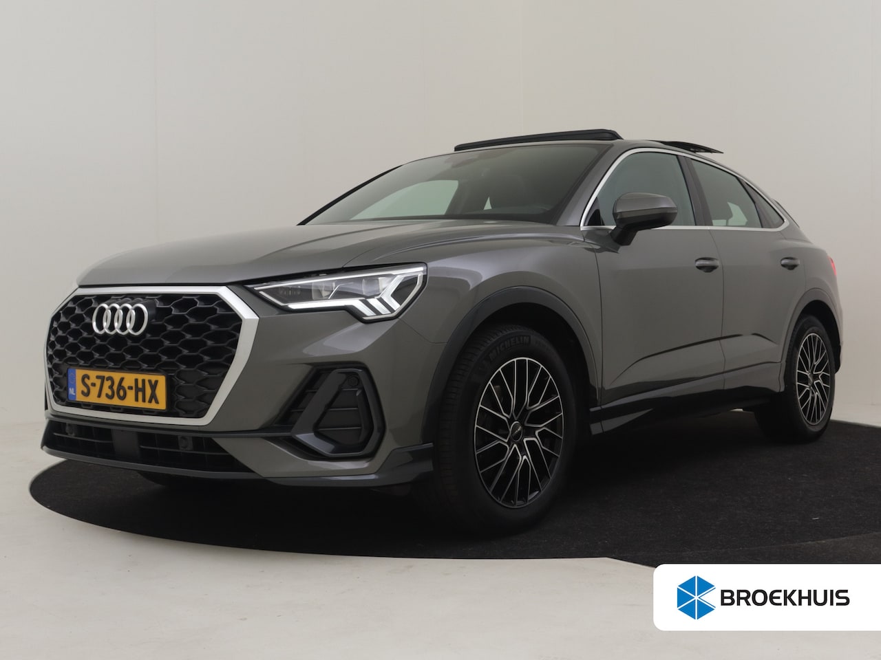 Audi Q3 Sportback - 35 TFSI S Edition 150pk Automaat Trekhaak | Panorama dak | Adaptief cruise control | Navig - AutoWereld.nl