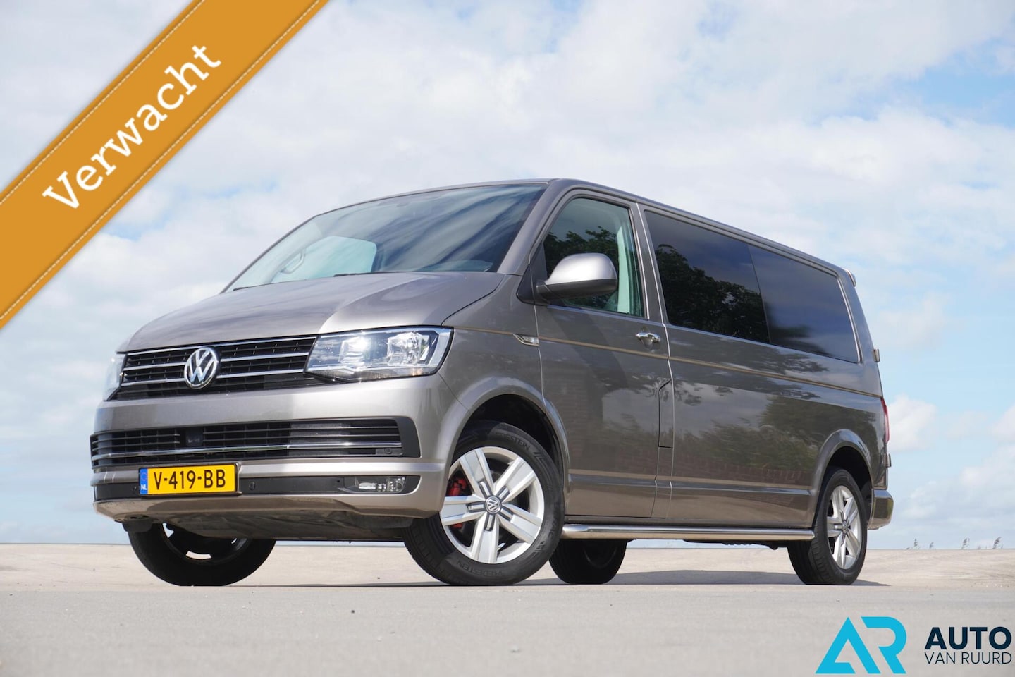 Volkswagen Transporter - 2.0 TDI L2H1 DC 2.0 TDI L2H1 DC - AutoWereld.nl