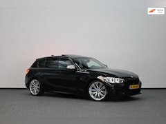 BMW 1-serie - M140i xDrive MAXTON/LED/SCHUIFDAK/HARMAN/LEER+S.VERWARMING/19" LMV/CAM/CRUISE/ECC/12 MND G