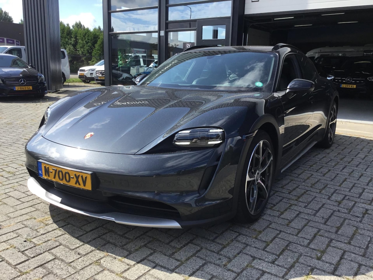 Porsche Taycan Cross Turismo - 4 93 kWh 4 93 kWh - AutoWereld.nl