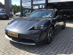 Porsche Taycan Cross Turismo - 4 93 kWh