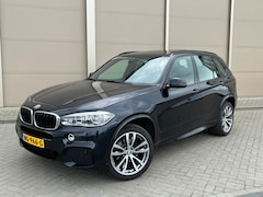 BMW X5 - 3.0d xDrive m-sport, pano, trekhaak, carbonschwarz, harman/kardon