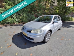 Renault Mégane - 1.6-16V Business Line LEUKE AUTO RIJDT EN SCHAKELT GOED