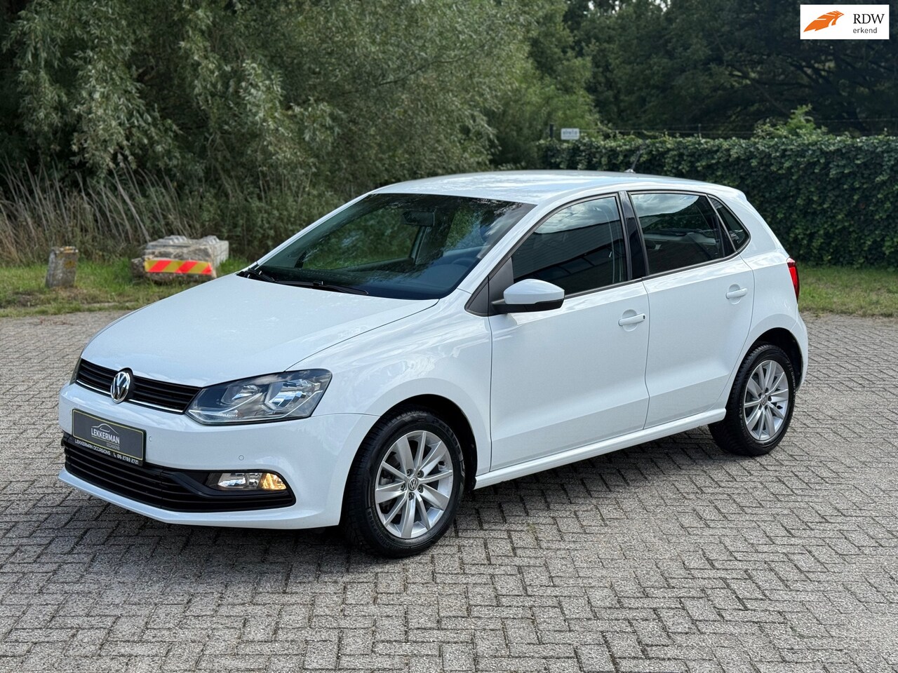 Volkswagen Polo - 1.0 BlueMotion *23886km* UNIEK I 1E EIG I PDC I NWE APK - AutoWereld.nl