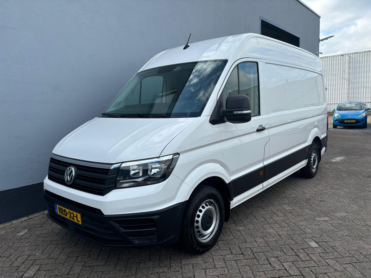 Volkswagen Crafter - 35 2.0 TDI L3H3 - Navigatie - AutoWereld.nl