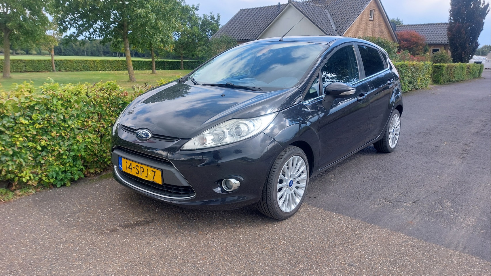 Ford Fiesta - 1.25 Titanium CLIMA BJ 2011 - AutoWereld.nl
