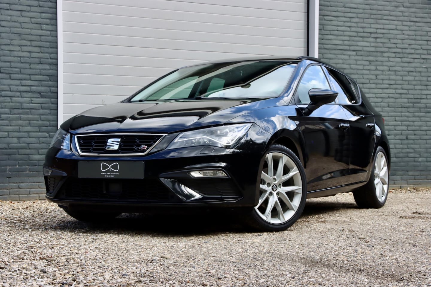 SEAT Leon - 1.5 TSI FR Business Intense | PANORAMA | BEATS | LED | LEER | STOELVERW. - AutoWereld.nl