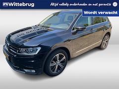 Volkswagen Tiguan - 1.4 TSI 150pk DSG Highline / Panoramadak / Leder Vienna / Memory Seats / Virtual Cockpit /