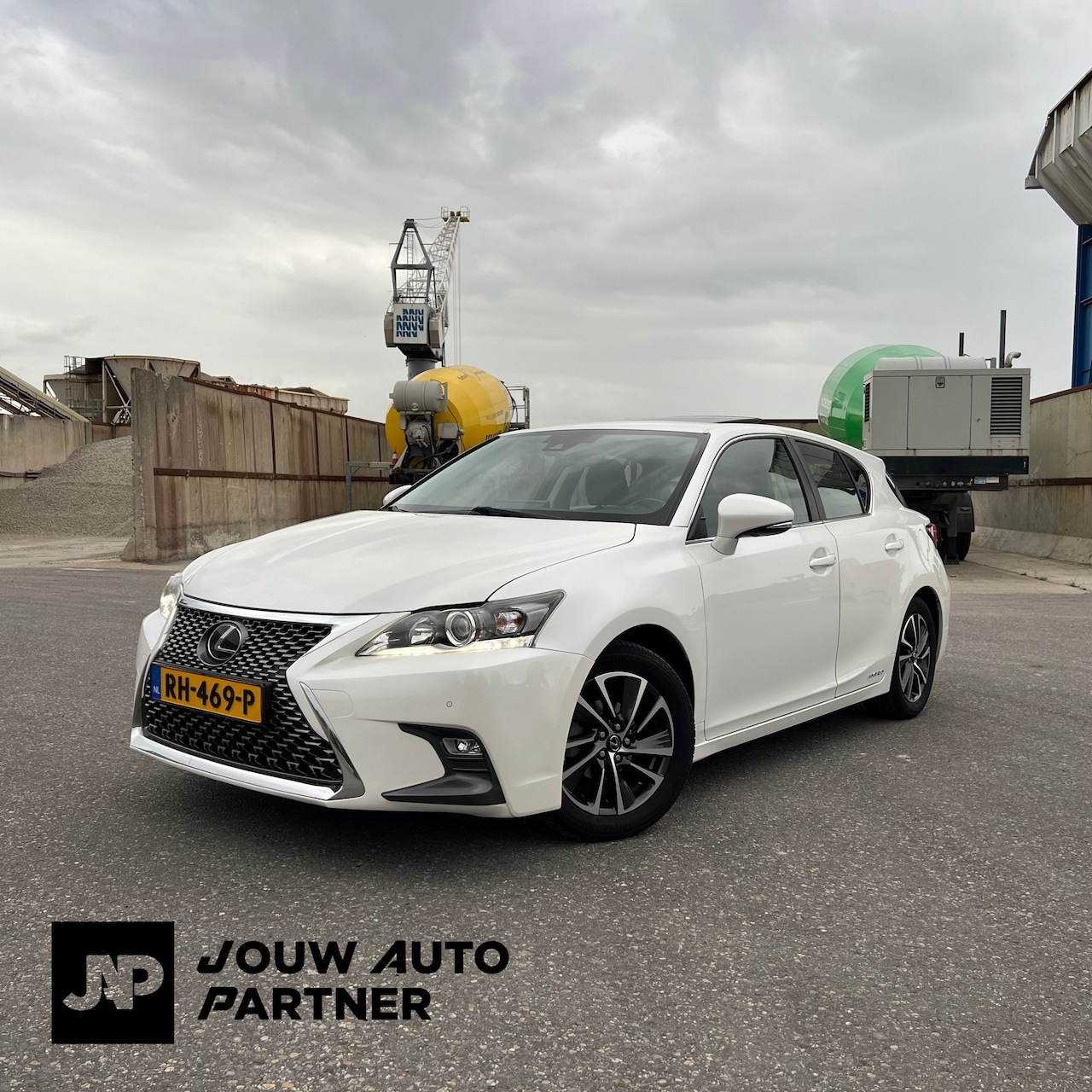 Lexus CT - 200h Business Launch Edition | Schuifdak | NL-Auto - AutoWereld.nl