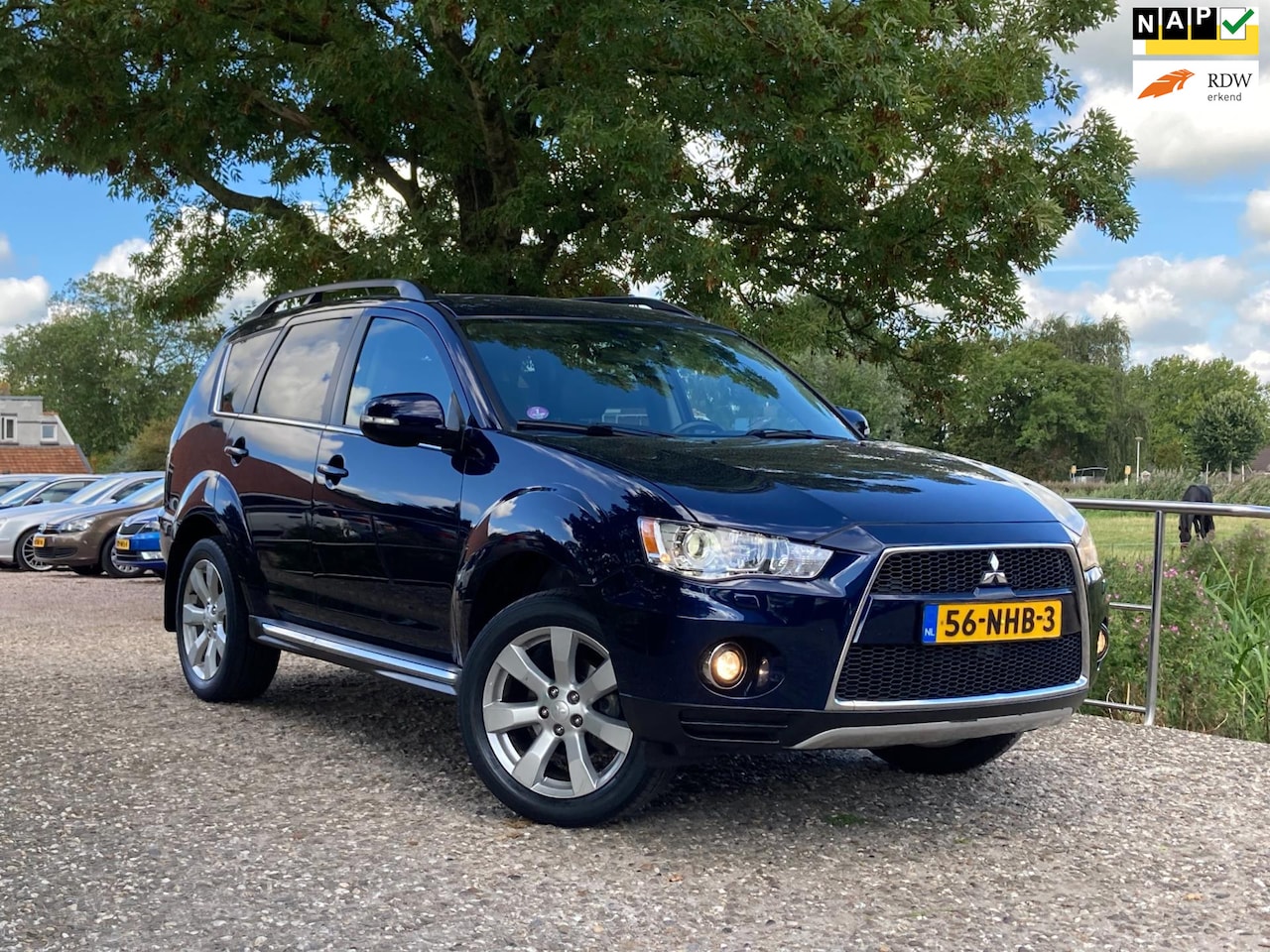 Mitsubishi Outlander - 2.4 Intense+ 7p. | 4x4 | Leder + Navi + Clima + Cruise nu €6.975,-!! - AutoWereld.nl