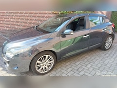Renault Mégane - 1.4 TCE Celsium (Trekhaak/Navigatie/130PK)