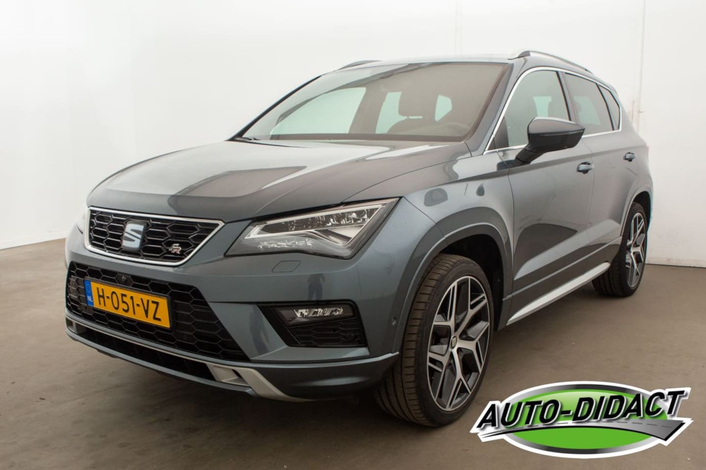 SEAT Ateca - 1.5 TSI FR Automaat Pano Digi Dash Camera Business Intense - AutoWereld.nl