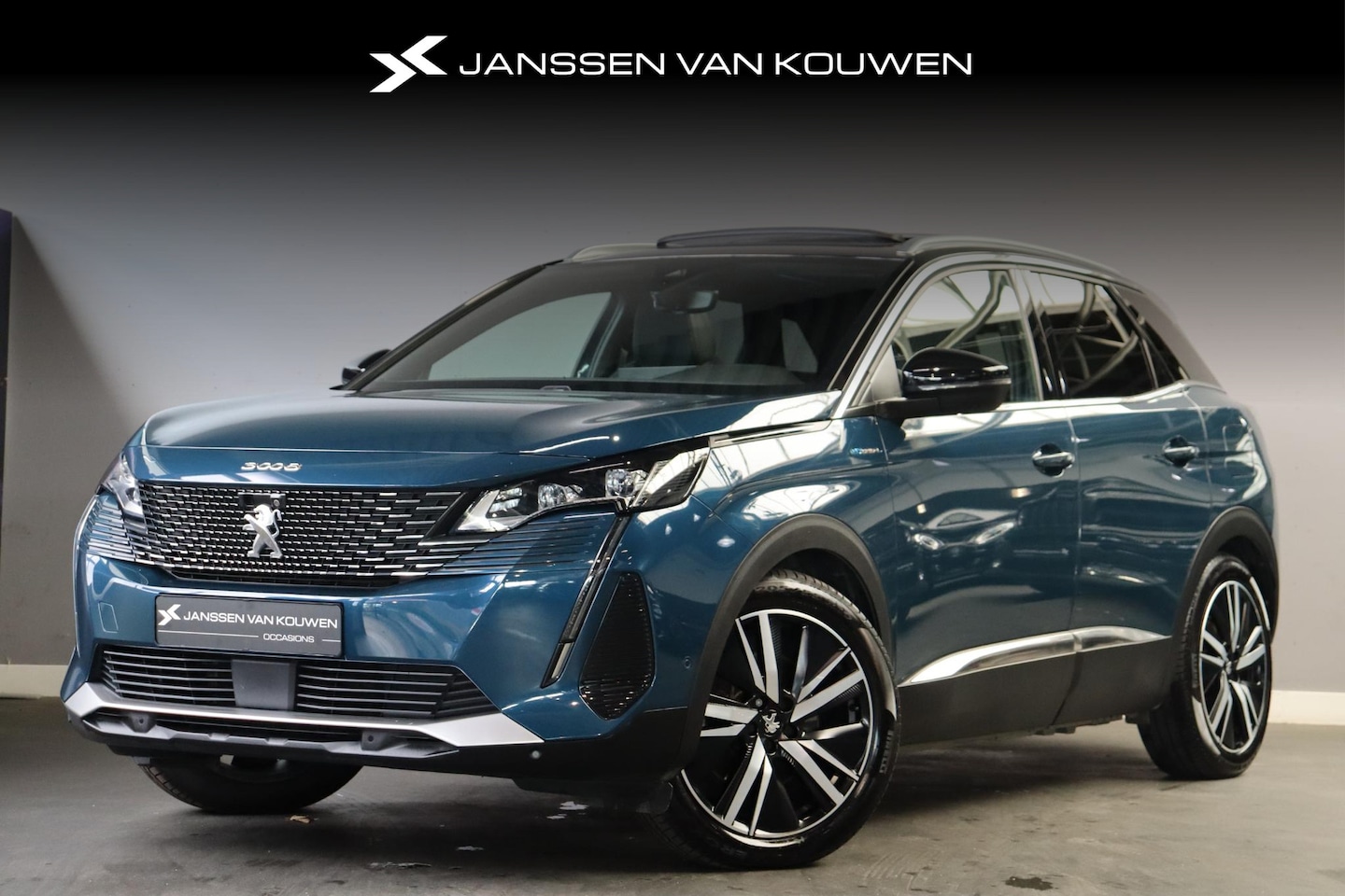 Peugeot 3008 - 1.6 HYbrid4 300 GT Pack Business Panoramadak FOCAL Trekhaak Stoelverwarming - AutoWereld.nl