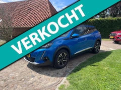 Peugeot 2008 - 1.2 PureTech Blue Lease Allure-Carplay-Camera-Navi-Trekhaak
