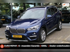 BMW X1 - SDrive20i Orange Edition III PANO-DAK NL-AUTO NAP