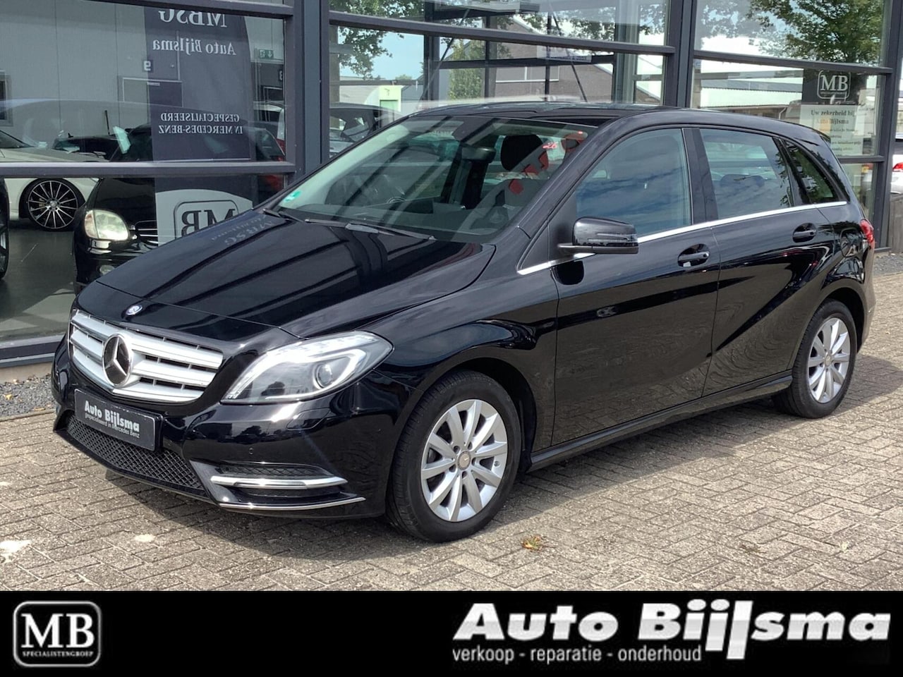 Mercedes-Benz B-klasse - 180 Ambition Automaat, cruise, xenon, parkeersensoren, stoelverwarming - AutoWereld.nl