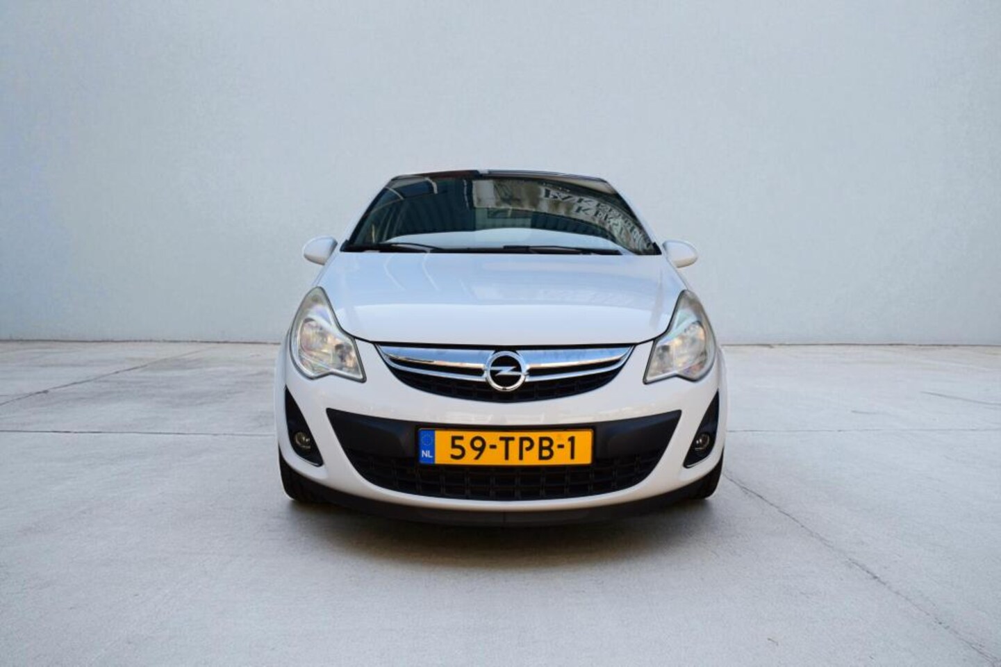 Opel Corsa - 1.2-16V Color Edition 1.2-16V Color Edition, 1e eigenaar, Airco, Extra winterwielenset lichtmetaal, zeer net, NA