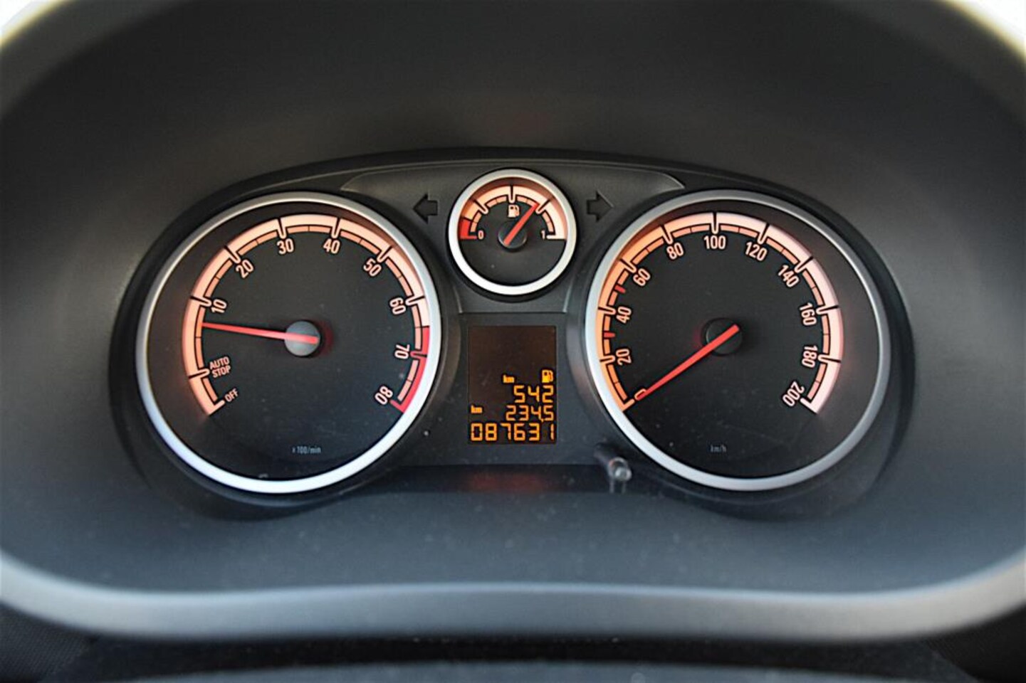 Opel Corsa - 1.2-16V Color Edition 1.2-16V Color Edition, 1e eigenaar, Airco, Extra winterwielenset lichtmetaal, zeer net, NA