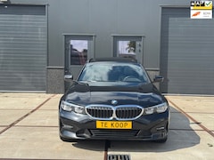 BMW 3-serie Touring - 330e 292PK Sportline Pano Leer Led Keyless go btw