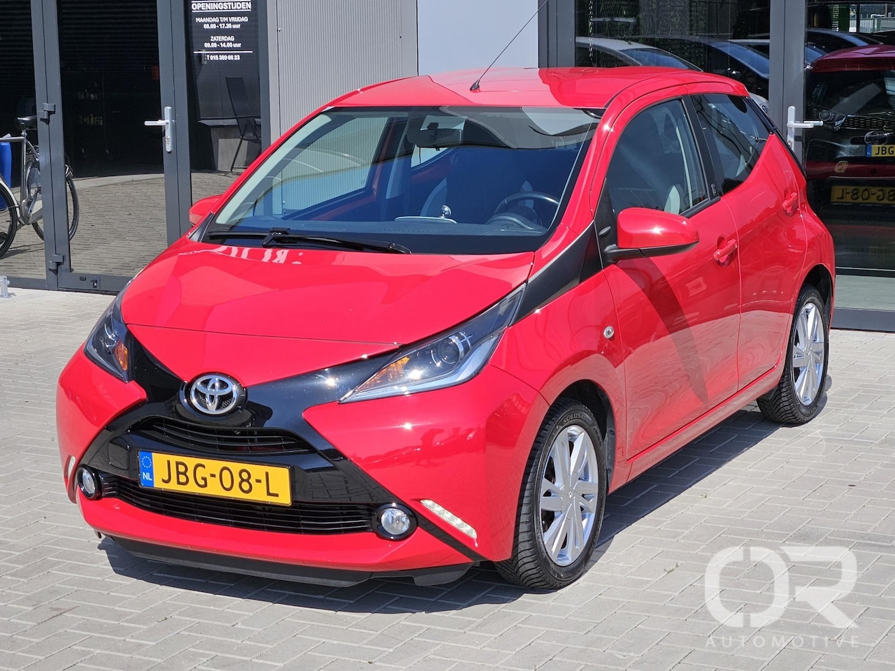 Toyota Aygo - 1.0 VVT-i x-cite Automaat Navi Cam LM15 LED - AutoWereld.nl