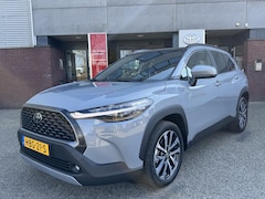 Toyota Corolla Cross - 1.8 HYBRID 140 STYLE NIEUW DIRECT LEVERBAAR PANODAK STOEL/STUURVERW KEYLESS GETINT GLAS BL