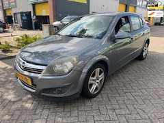 Opel Astra - 1.6 Essentia , handel, export, onderdelen , enz diverse