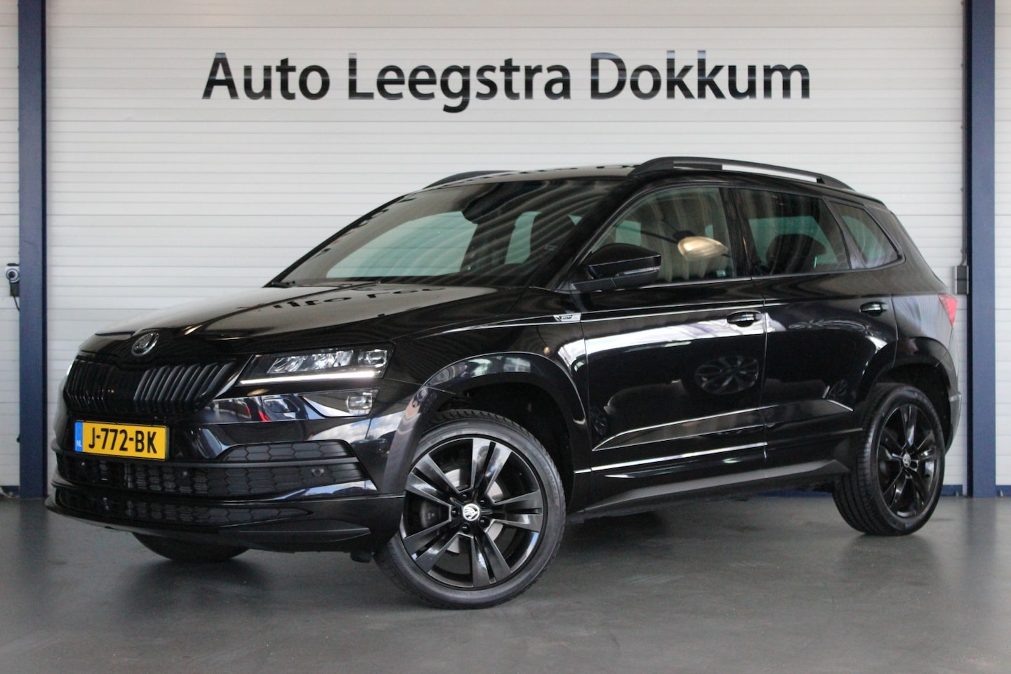 Skoda Karoq - 1.5 TSI ACT Sportline Business Pano | Camera | Adapt. Cruise | Side Assist | Virtual Cockp - AutoWereld.nl
